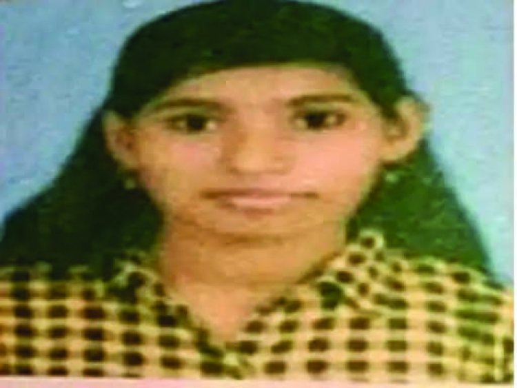 कोरोना जांच में डॉक्टर ने लगा दिए 2 घंटे, बिना ऑक्सिजन के लड़की ने तोड़ा दम