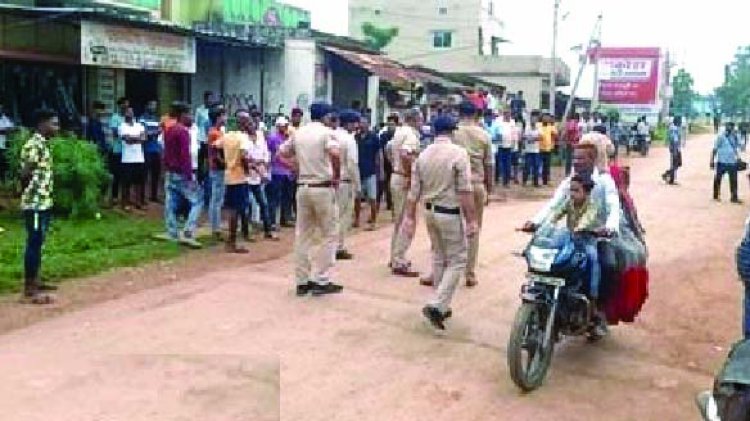 भिलाई में बड़ा हादसा: कैपशूल ट्रक की ठोकर से युवती की मौत, ग्रामीणों ने किया चक्काजाम