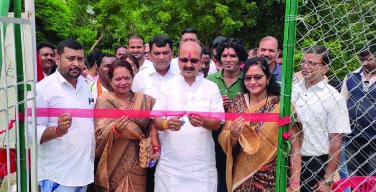 तालपुरी में बैडमिंटन कोर्ट का लोकार्पण, एचएससीएल रूआबांधा नहर किनारे बनेगी सड़क