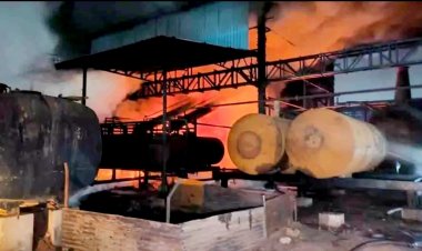 भिलाई के एक केमिकल फैक्ट्री में लगी भीषण आग