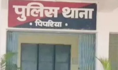 अधिक मूल्य पर सामग्री बेचने के आरोप में राशन दुकान संचालक पर कार्यवाही