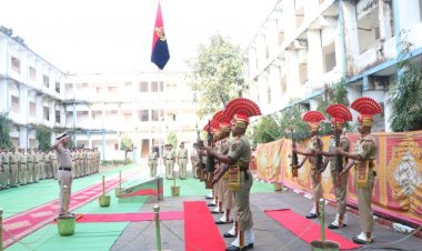 रिसाली स्थित सीमा सुरक्षा बल ने पुलिस स्मृति दिवस के अवसर पर अमर शहीदों को याद कर दी विनम्र श्रद्धांजलि