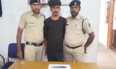 खुर्सीपार पुलिस की तत्परता से धारदार बटनदार चाकू के साथ युवक गिरफ्तार