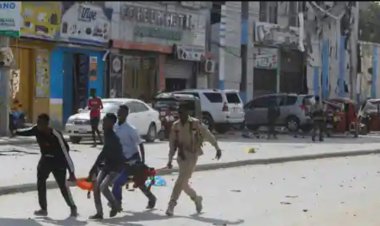 धमाकों से दहल उठा सोमालिया, 100 लोगों की मौत और करीब 300 घायल