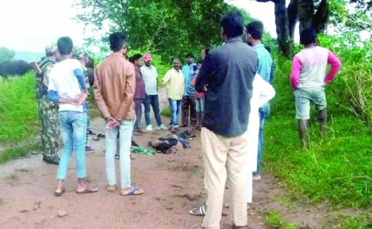 धारदार हथियार से युवक की हत्या, कई लोगों के शामिल होने की आशंका