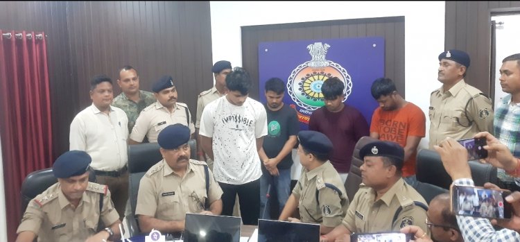 ऑन लाईन सट्टा महादेव ऐप के विरूद्ध दुर्ग पुलिस की सर्जिकल स्ट्राईक, तीन गिरफ्तार, हुए करोड़ों के खुलासे