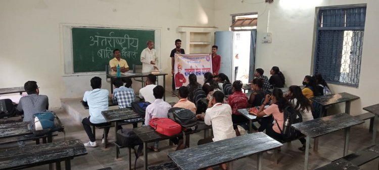 शिक्षाप्रद कहानियों के माध्यम से बताया नारी शक्ति के महत्त्व