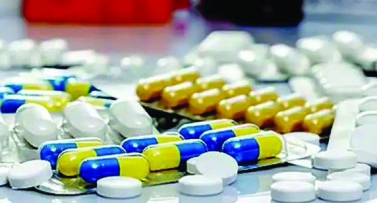 कफ सिरप से मौत के आरोपों के बीच कई कंपनियों की बुखार की दवा भी टेस्ट में फेल, खाने से पहले देख लें नाम