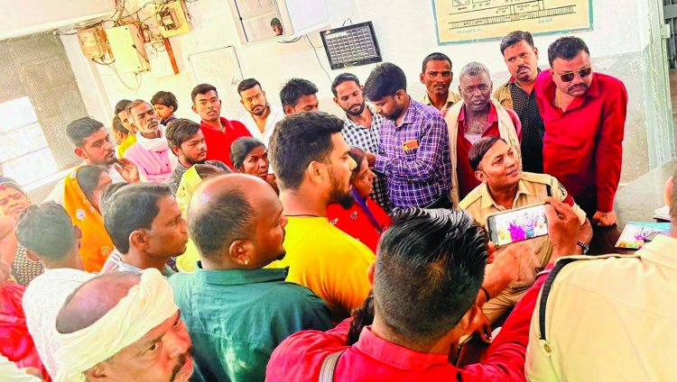 छावनी थाना घेराव के बाद अवैध शराब बेचने वाला गिरफ्तार