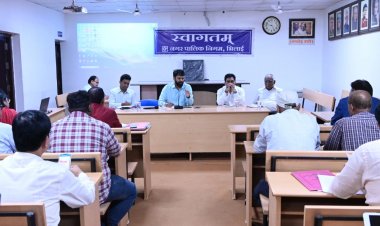 भिलाई में नेशनल हाईवे सड़क के किनारे से कंडम एवं कबाड़ वाहनों को हटाने चलाया जाएगा संयुक्त अभियान