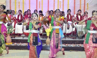 नयानाभिराम प्रस्तुतियों से कलाकारों ने बांधा समां