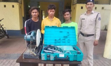 निर्माणाधीन फैक्ट्री में चोरी करने वाले नाबालिग सहित चार पुलिस गिरफ्त में