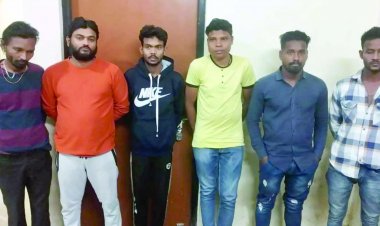 कॉलेज ग्राउंड में 6 जुआरी गिरफ्तार