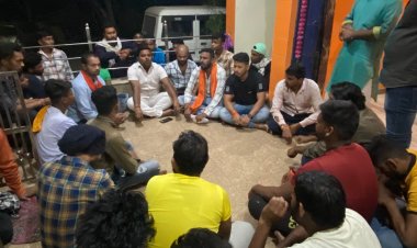 विश्व हिंदू परिषद बजरंग दल ने बैठक और महाआरती कर सौंपी जिम्मेदारी