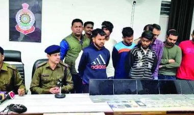 ऑनलाईन सट्टा खिलाने वाले 7 गिरफ्तार, 2.47 लाख रुपए नगद सहित 6 लैपटाप व 10 मोबाइल जब्त