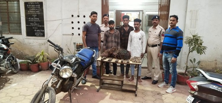 खुर्सीपार पुलिस की तत्परता से चंद घंटो मे पकडे गये चोरी के तीन आरोपी