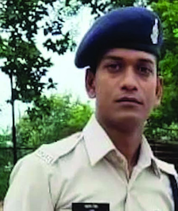 दुर्ग पुलिस का सिपाही सटोरियों के साथ संबंध रखने पर हुआ सस्पेंड