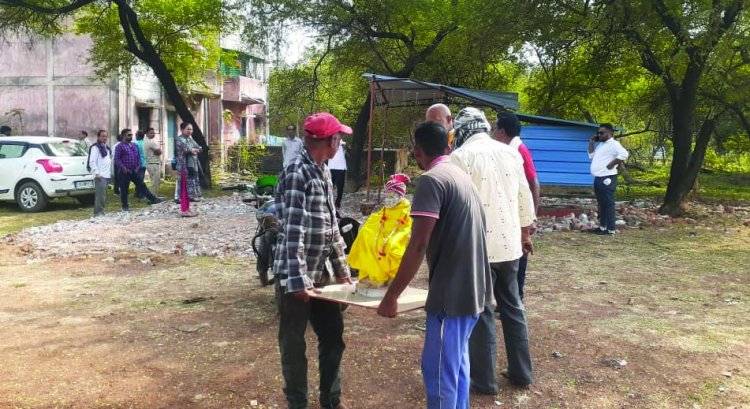 भिलाई: राधिका नगर सुपेला में प्रस्तावित कांग्रेस भवन में नगर निगम की भूमिका सन्देहास्पद, अब नहीं बनेगा निगम कर्मियों का आवास और न ही खेल मैदान