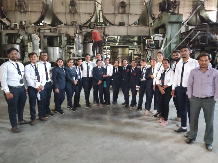 श्री शंकराचार्य टेक्निकल कैंपस के अंतर्गत संचालित MBA के विद्यार्थियों ने किया Industrial Visit