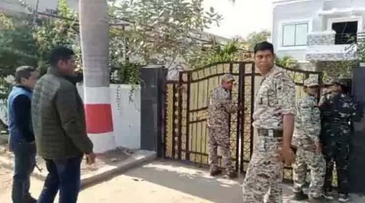 भानुप्रतापपुर के भाजपा प्रत्याशी और निलंबित सिपाही के घर पहुंची झारखंड पुलिस की टीम, तीनों गायब