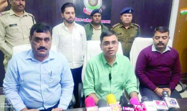 छत्तीसगढ़ में 84 करोड़ 75 लाख की ठगी करने वाले चिटफंड कंपनी के डायरेक्टर को पुलिस ने महाराष्ट्र से किया गिरफ्तार