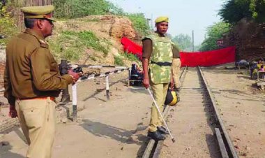 बाबरी विध्वंस की बरसी पर मथुरा में अलर्ट, 4 जिलों से बुलाई फोर्स