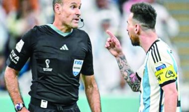 क्रोएशिया के खिलाफ सेमीफाइनल मैच से बाहर हो सकते हैं मेसी, फीफा लगा सकता है बैन