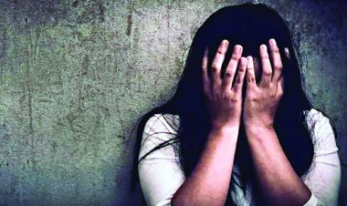 नाबालिग से 15 घंटे तक दोस्त समेत 8 लोगों ने किया गैंगरेप