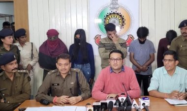 लग्जरी कार सहित 90 हजार के ड्रग्स के साथ दो महिला और तीन पुरुष गिरफ्तार