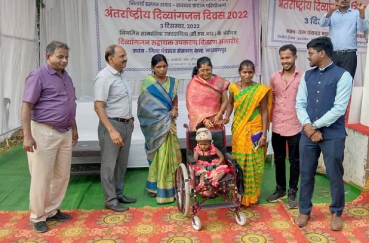 सेल-भिलाई इस्पात संयंत्र और एल्मिको के सहयोग से नारायणपुर में 86 दिव्यांगजनों को आवश्यक उपकरण वितरित
