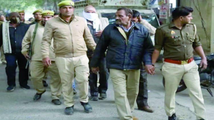 बेगुनाह के खून से सनी खाकी, मुठभेड़ के नाम पर कारपेंटर की हत्या
