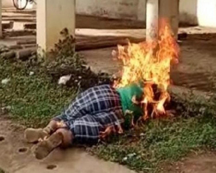 नगर निगम के अधिकारियों से परेशान महिला ने पेट्रोल छिड़ककर खुद को किया आग के हवाले, पुत्र ने लगाए कई गंभीर आरोप
