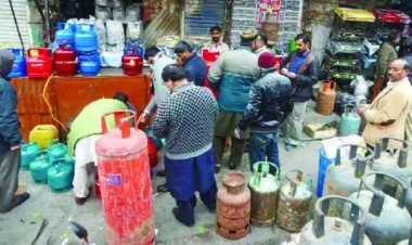 श्रीलंका की तरह कंगाल न हो जाए पाकिस्तान