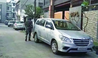 रायपुर-दुर्ग-भिलाई में 20 ठिकानों पर आईटी का छापा, सीआरपीएफ जवानों के साथ पहुंचे 50 अधिकारी