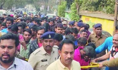 पुलिस ने 160 अपराधियों का निकाला जुलुस