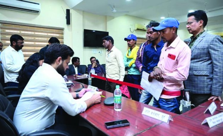 किसान के साथ लोन के नाम पर हुई 12 लाख की धोखाधड़ी, जनदर्शन में की गई शिकायत