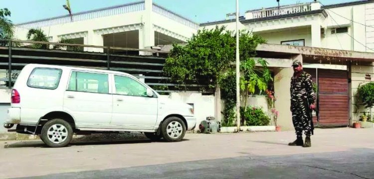 छत्तीसगढ़ में आईटी की कार्रवाई है जारी, रायपुर-दुर्ग से 3 करोड़ कैश व जेवरात जब्त