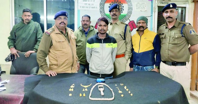 सुपेला एवं स्मृतिनगर क्षेत्र के सुने मकानों में चोरी करने वाले 3 आरोपी गिरफ्तार, एक फरार
