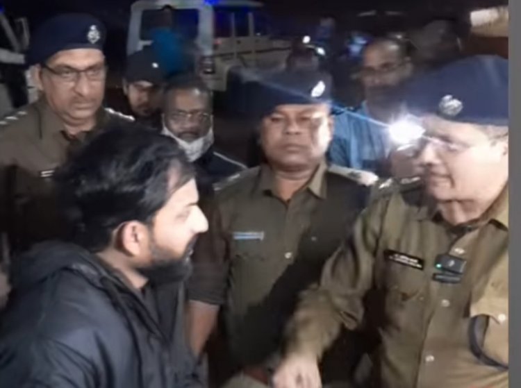 माशूका को गोद में बिठाकर बीच सड़क पर अश्लील हरकत करने वाले दो लड़की और दो लड़के भिलाई में गिरफ्तार