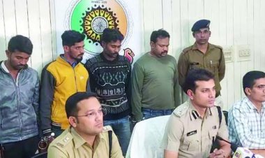 20 बाइक और 2 सूने मकानों में चोरी करने वाले 4 आरोपी गिरफ्तार