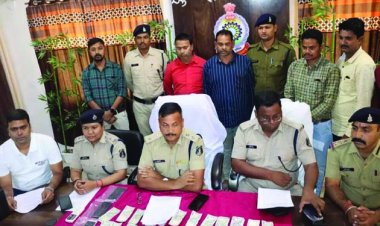 नकली नोट खपाने वाले गिरोह का पर्दाफाश, 4.4 लाख के साथ 3 गिरफ्तार