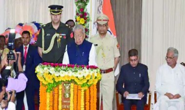 बिस्वा भूषण हरिचंदन बने छत्तीसगढ़ के नए राज्यपाल, हाईकोर्ट के चीफ जस्टिस अरूप कुमार गोस्वामी ने दिलाई शपथ