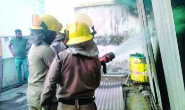 घर में लगी आग पर बड़ी मशक्कत के बाद पाया गया काबू