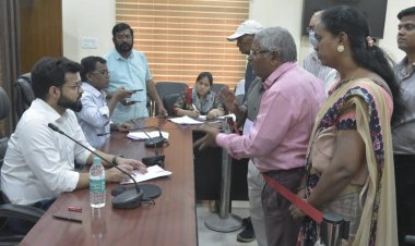नाले पर बना रिटेनिंग वाल बिल्डर पर तोड़ने के आरोप, बसंत विहार के निवासियों ने बाढ़ में नाले में जलप्रवाह बढ़ने की आशंका जताई