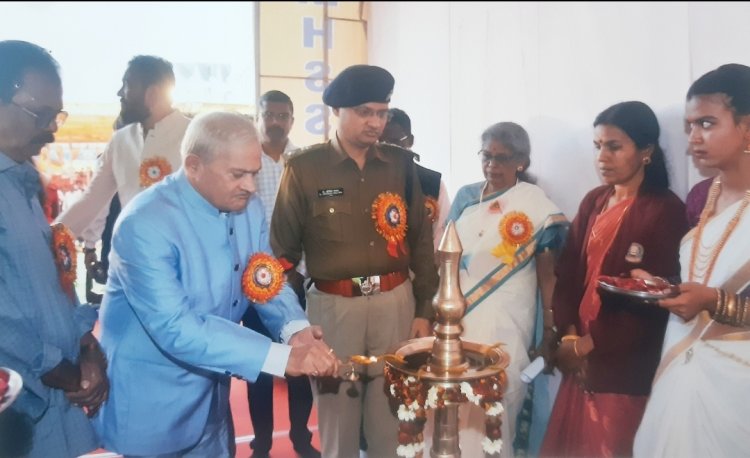 अपने ज्ञान बढ़ाने मोबाइल छोड़ विद्यार्थी पढ़े अखबार-डॉ. पल्लव