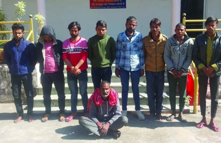 पुलिस ने अभियान चलाकर आदतन बदमाशों को पकड़ा