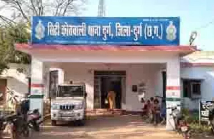 प्रशिक्षण केंद्रीय सील कर भूल गया दुर्ग निगम, लाखों रुपए की सिलाई मशीन और कंप्यूटर की हुई चोरी