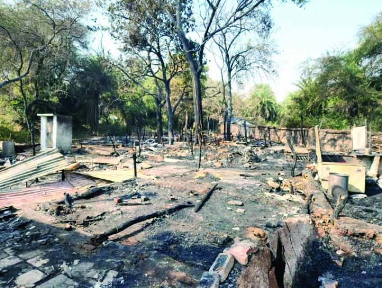 भिलाई में बड़ी आगजनी, 20 से 25 झोपड़ी जलकर खाक