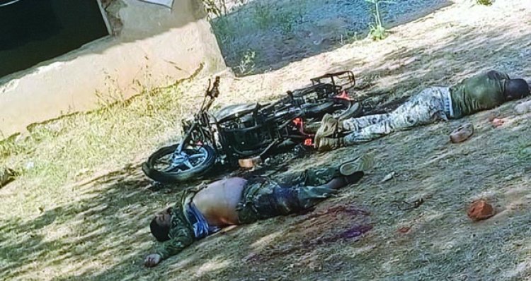 राजनांदगांव में वाहन चेकिंग के दौरान नक्सलियों की फायरिंग में दो जवान शहीद