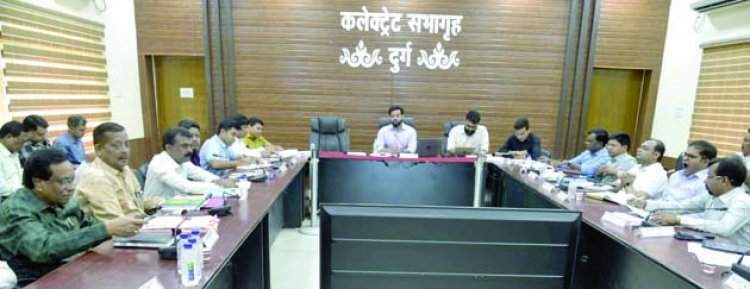 धमधा के 4 पटवारी तथा पाटन के 2 पटवारी और एक आर.आई पर होगी निलंबन की कार्रवाई